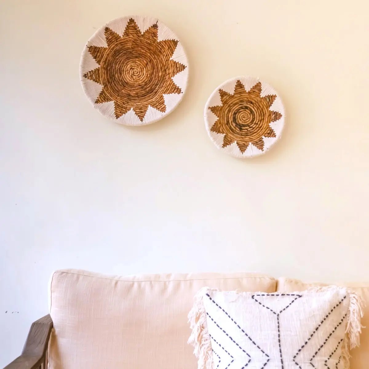 ADARI Ronde Boho Wandmand – Geweven Wanddecoratie met Sterpatroon