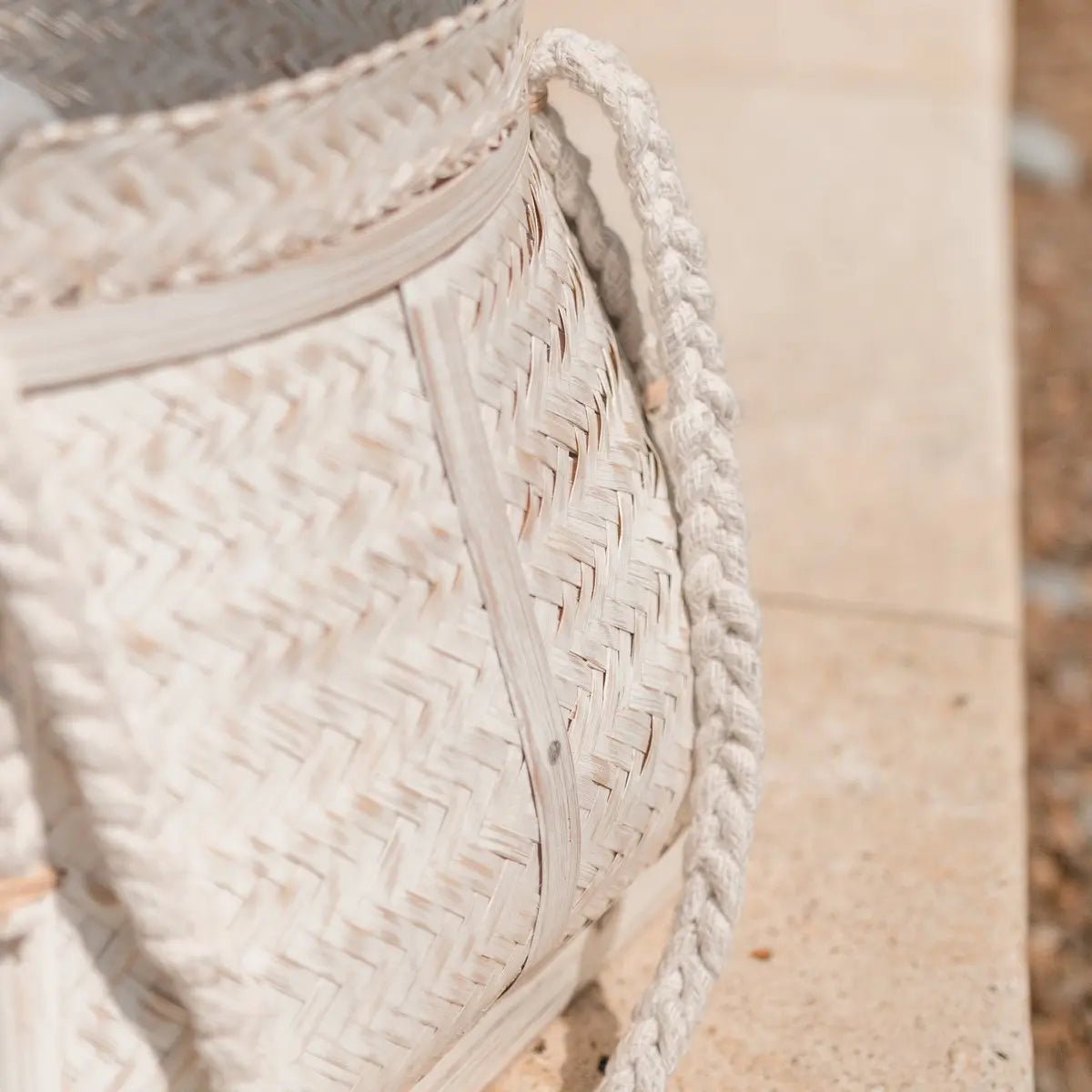 Witte Mand BIKU – Boho Wasmand & Plantenmand van Bamboe, Rond