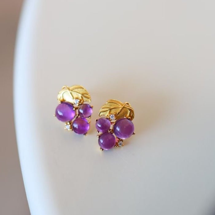 Delicate druivenontwerp amethist oorstudies