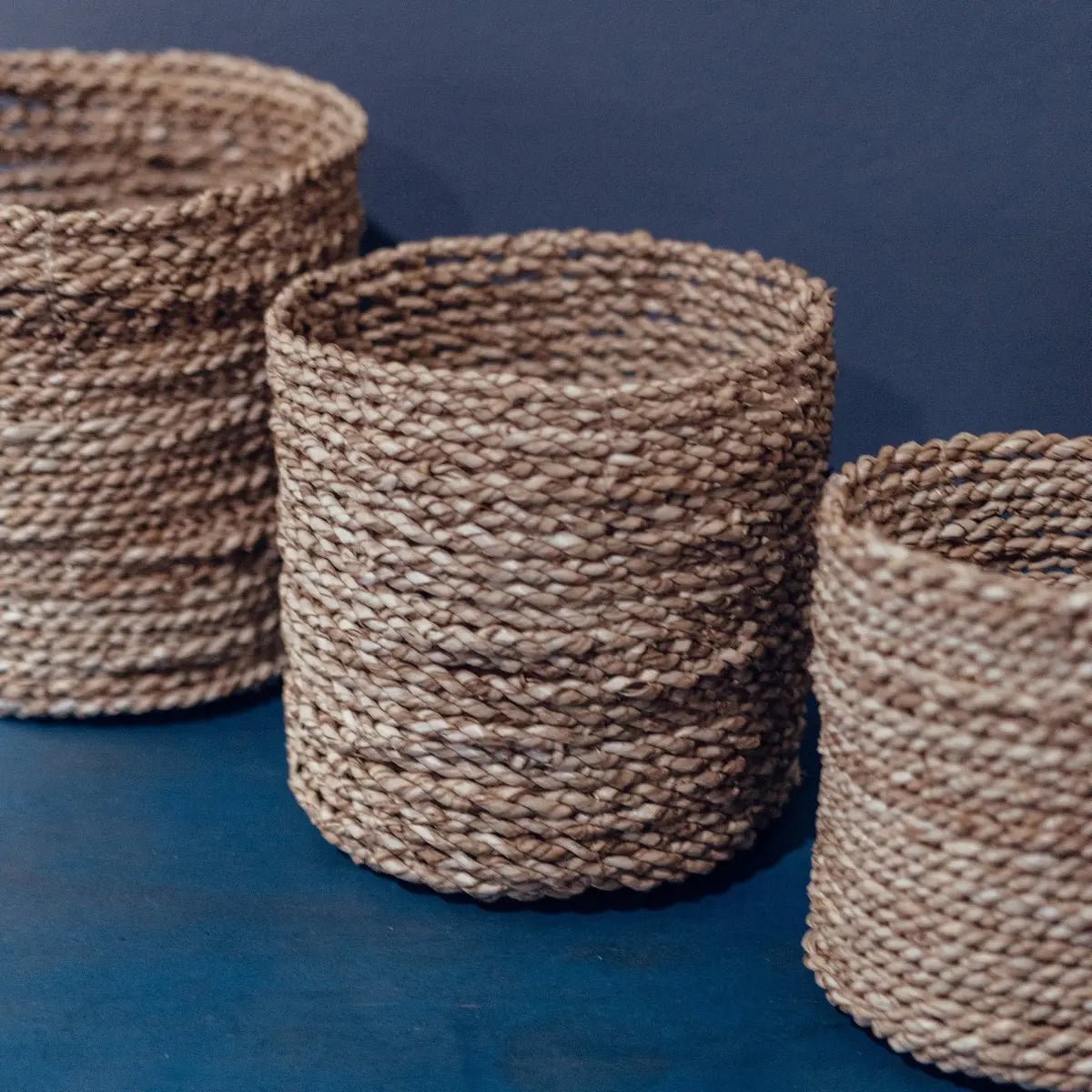 BHINNEKA Kleine Zeegras Mand – Geweven Boho Plantenmand