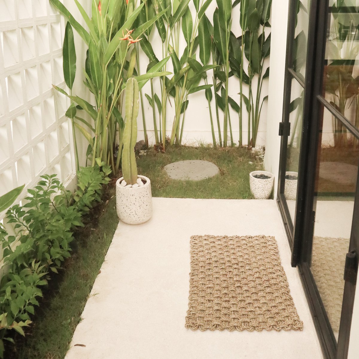 Handgeweven Zeegras Deurmattapijt 72x45 cm – Natuurlijke Vezels | NIRAMA