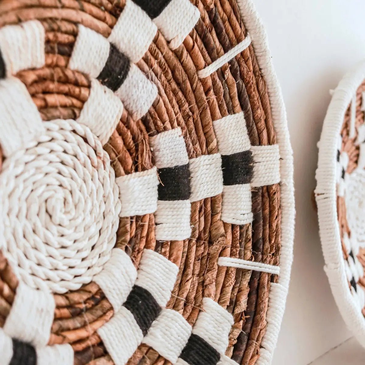 TAMAN Boho Wanddecoratie – Ronde Muurmand van Bananenvezel