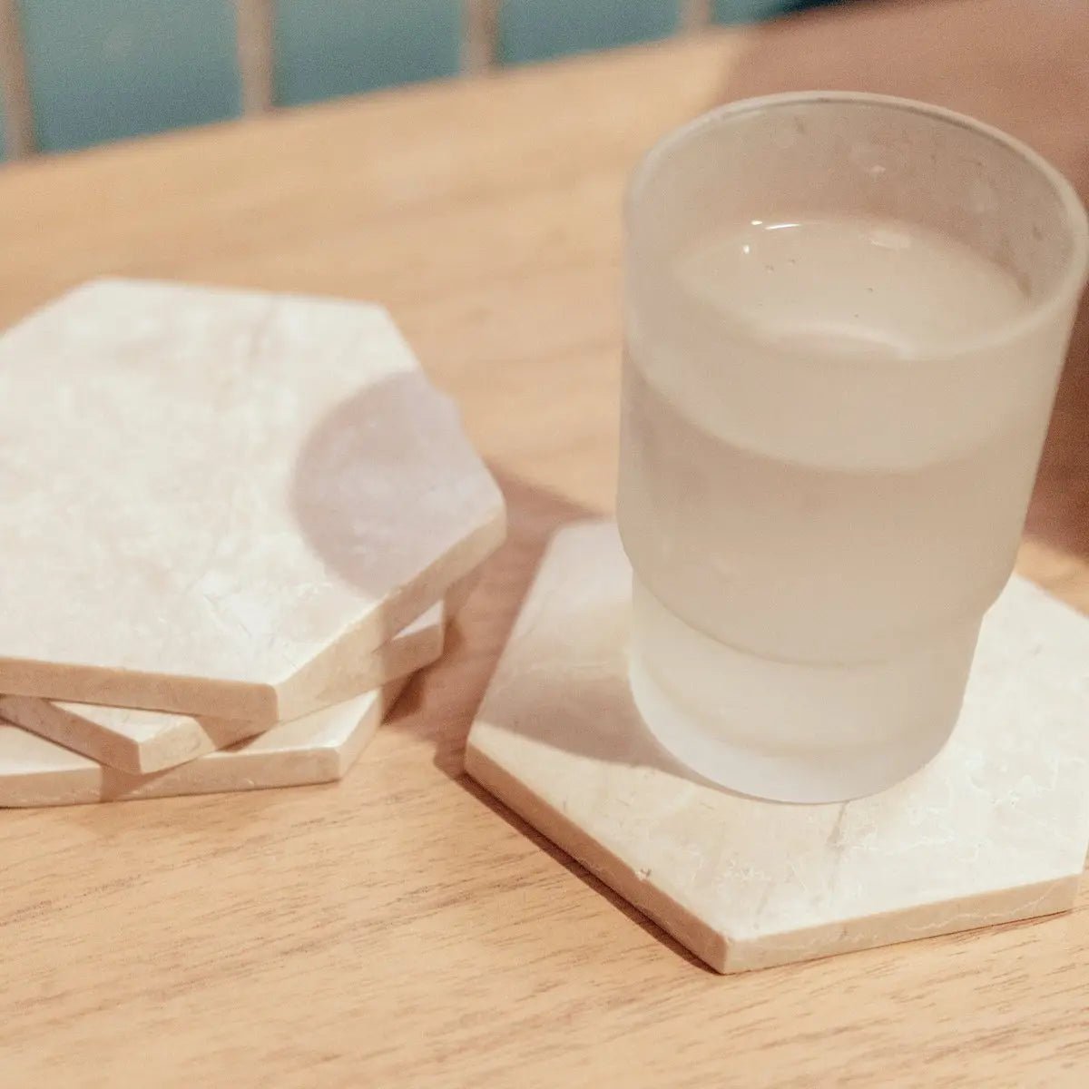 Witte Marmeren Onderzetters INAI | Set van 4 of 8