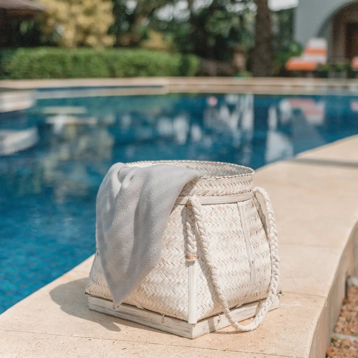 Witte Mand BIKU – Boho Wasmand & Plantenmand van Bamboe, Rond