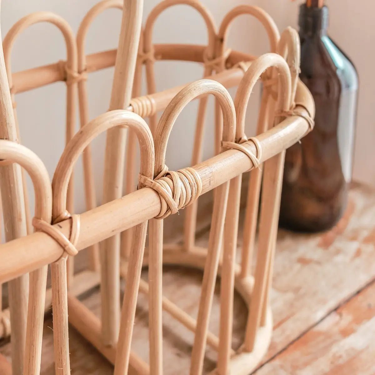 KUNO Handgemaakte Kranten- & Tijdschriftenmand van Rotan