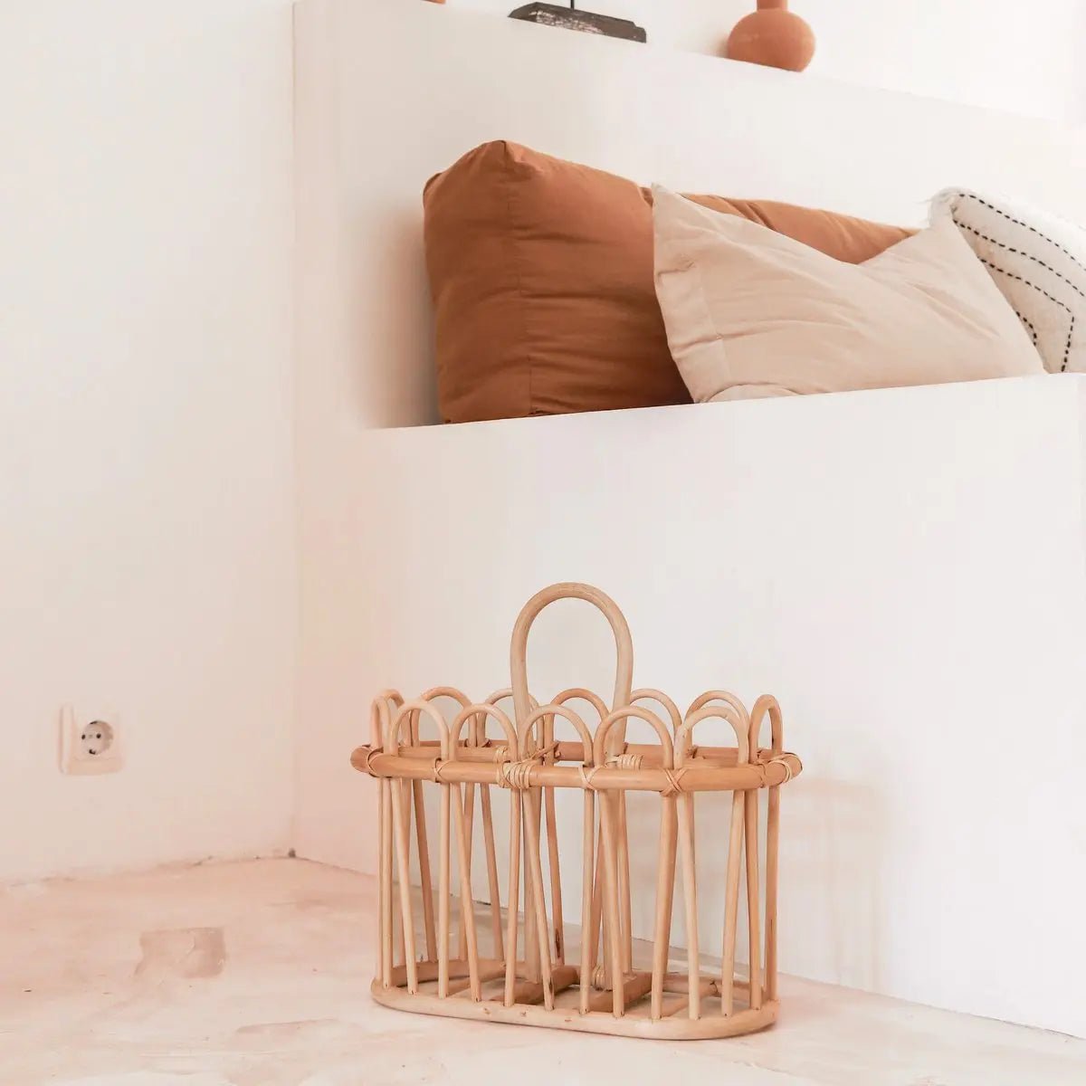 KUNO Handgemaakte Kranten- & Tijdschriftenmand van Rotan