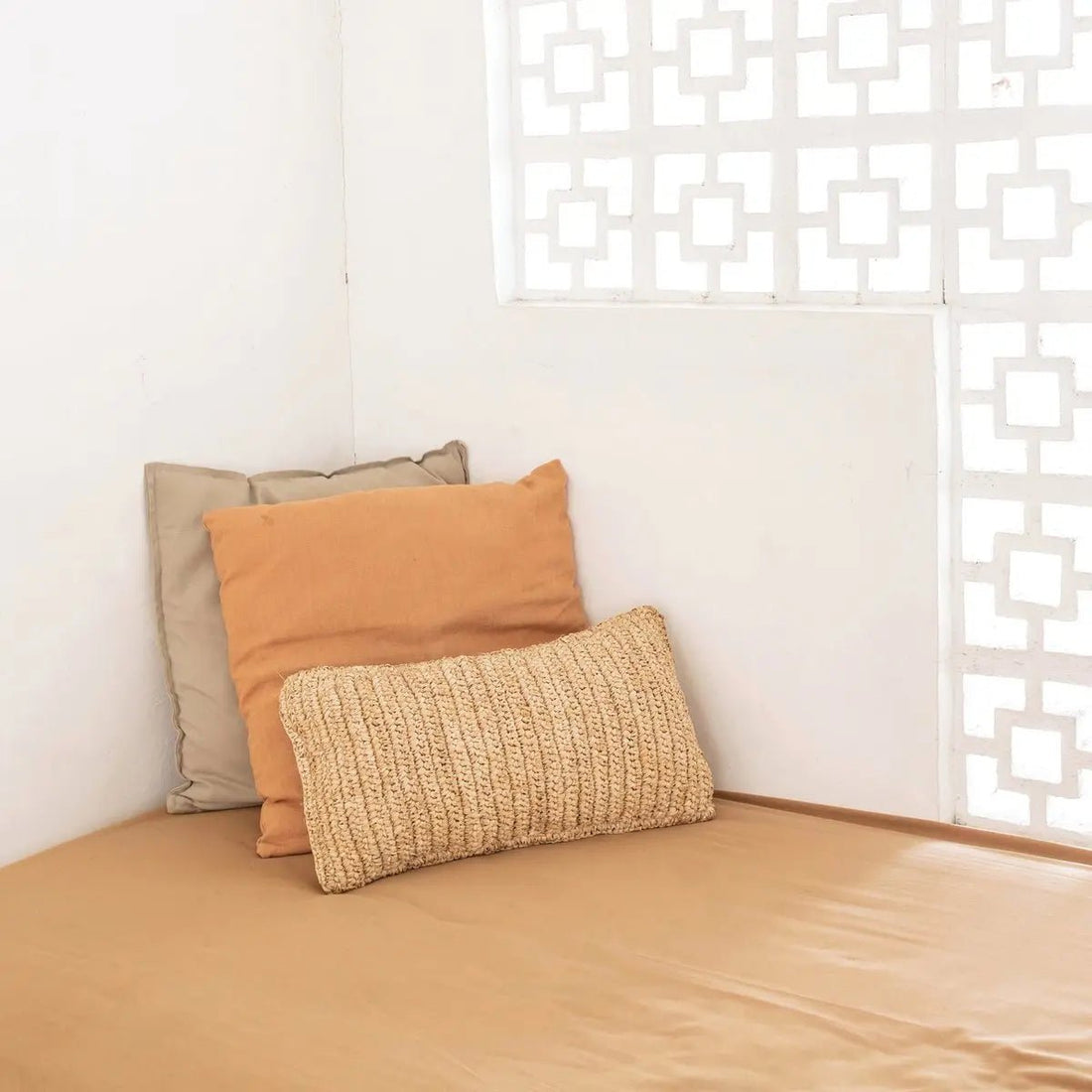 Sierkussen DALUNG – Raffia Decoratief Bankkussen, 50x30 cm