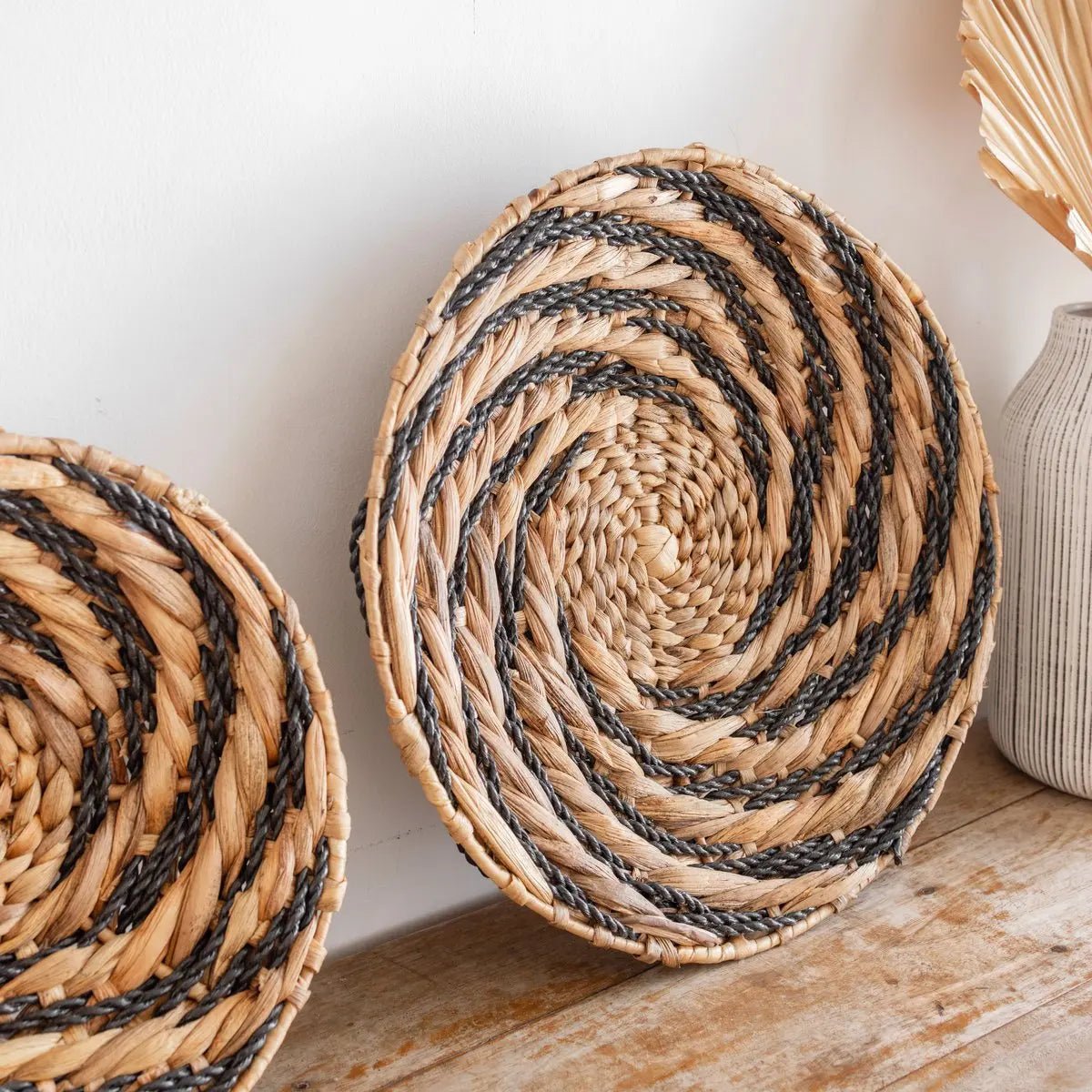 BANDUNG Ronde Wandmand of Decoratieve Schaal – Waterhyacint